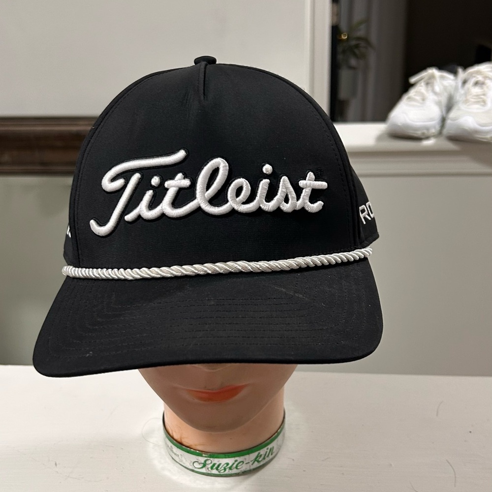 “SOLD” Titleist Pro V1 FootJoy SnapBack Cap